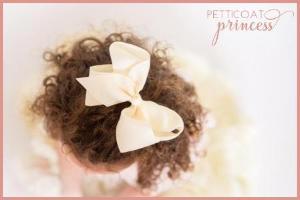 large creme cream grosgrain ribbon bow hair clip accessory